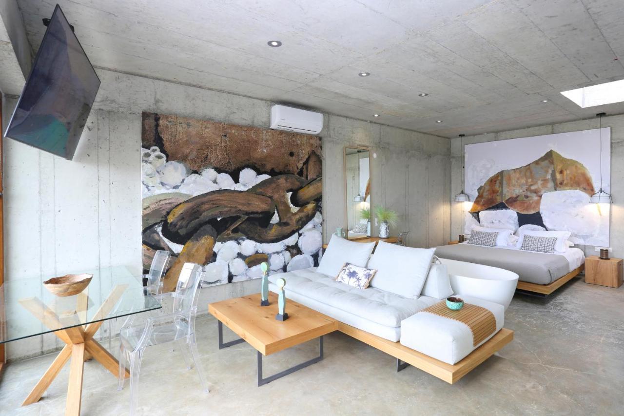 Marnos Luxury Villas Kamilari Exterior photo